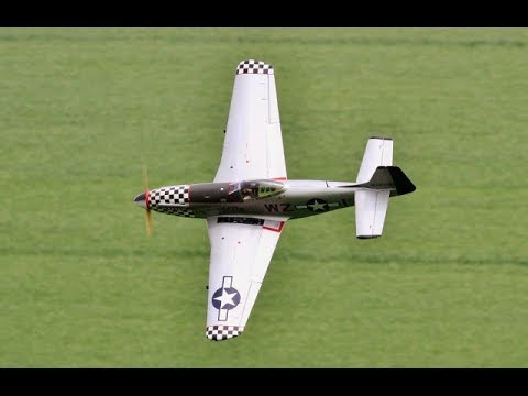 WW2 1/4 SCALE RC FIGHTERS DISPLAY - SPITFIRE & MUSTANG - MALC & BILLY AT NLMFC - 2018