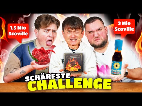 DAS SCHÄRFSTE ESSEN 🔥 (Challenge) im YouTube HAUS 🏡 mit Smiley, Nico & Falco