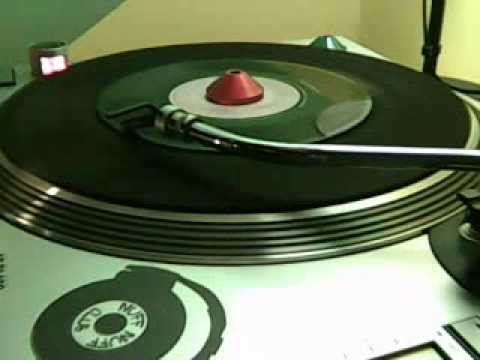 Barry Issac & Dougie - Reggae Music + Version