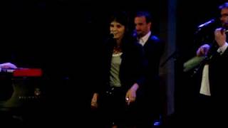 Nikki Yanofsky singing her original song &quot;Never Make It On Time&quot;