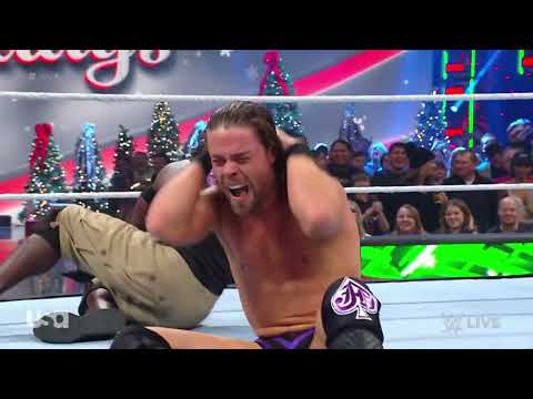 R-Truth vs JD McDonagh - Miracle on 34th Street Fight (2/2) | WWE RAW 12/18/23