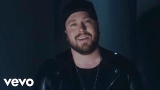  Pada kesempatan ini Lagu Original akan mengembangkan lagu  Download Mitchell Tenpenny - Drunk Me.mp3