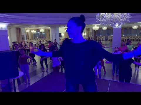 Lady Style Cuban Salsa by  Yoliana Conde | Folk Fest Cuba Si | FOTOLEX TV