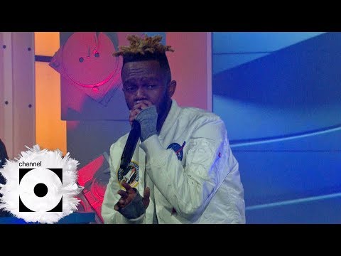 DJ Vetkuk vs Mahoota perform Ziwa Murtu with Kwesta - Massive Music | Channel O