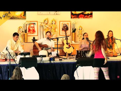 Mantra Yogastunde - Stärke Deine Hingabe und Lebensfreude - mit Love Keys and Friends