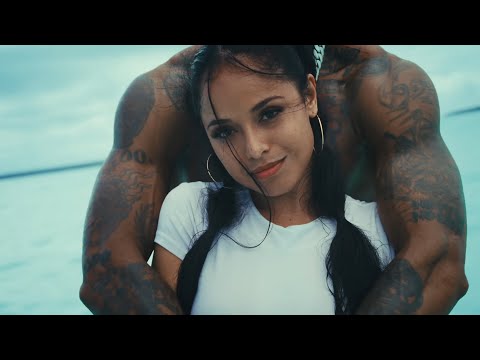 Soolking - Elle veut (ft. Stromae, Makar, Vacra, Booba & Marwa Loud)