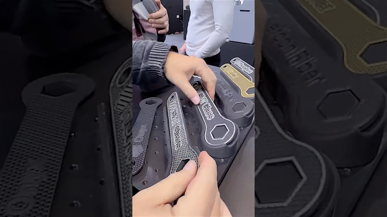 Continuous Fiber 3D Printed reinforcement by @markforged at #Formnext