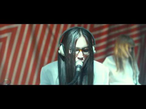 Belgica, Turn off the lights !