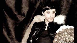 IAMX - Sick (By The Sneaker Pimps) Live @ L&#39;atelier, Huy, Belgium