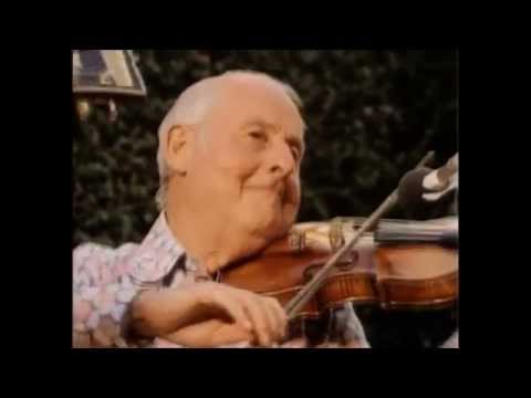 Stéphane Grappelli - Fascinating Rhythm (San Francisco, 4th of July 1982) [official HQ video]