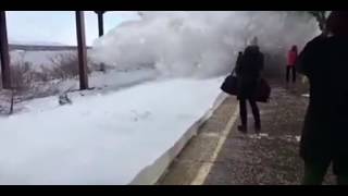 A visual representation of my deadline coming at me😝😝