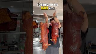 Download lagu Masih cari suckling pig/babi kecil panggang buat pesta gede? Sekarang ada yang lebih besar nih! mp3
