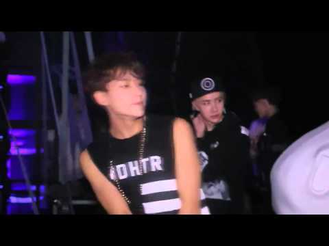 [ENG SUB] UNIQ Beijing Fanmeet Behind The Scenes