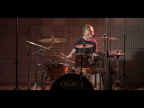 LeZlee ft Martin & Fency - "Večar je večar je" /4K video