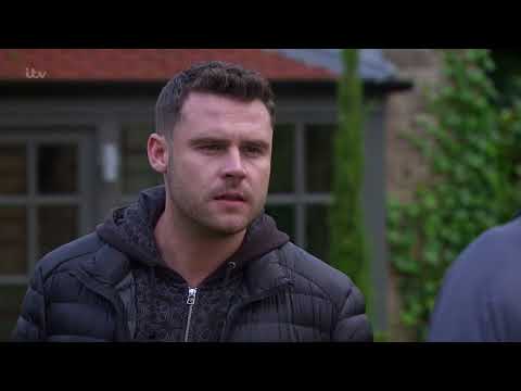 320 Liv Flaherty (08.11.17)