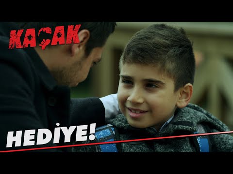 Ertan, Umut'a telefon alıyor! - Kaçak