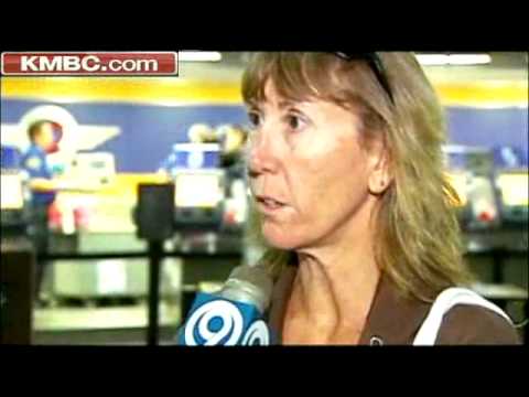 Man Proposes During Reporter's Liveshot