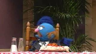 Classic Sesame Street   Grover the Waiter: Back and Front