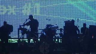 Video thumbnail for MUSICMAN + TECH 21 SANSAMP + LITTLE MARK TUBE 800 + MARKBASS 104HF (X 2) + O2 ARENA (LONDON) by Andy C Saxton