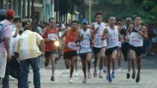 preview picture of video 'Imágenes de la Carrera atlética Internacional Ciudad de Girardot 2010'
