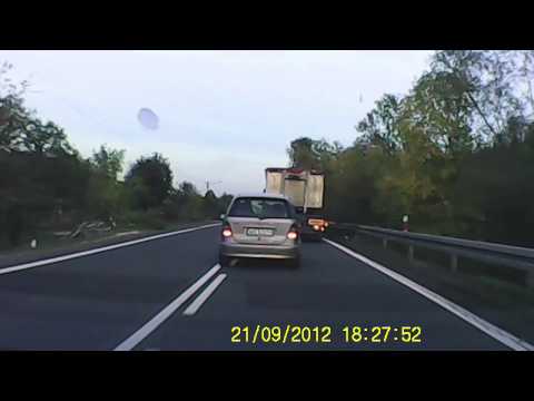 Niemożliwe wariat na drodze...