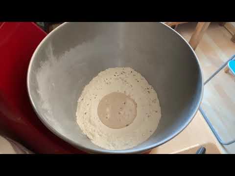 Aminoback - Weizenvollkornbrötchen mit Sonnenblumenkernen und Leinsaat