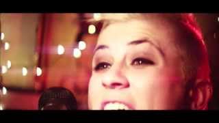 Diana Meyer - WAKE UP