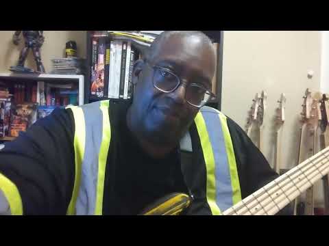 MICHAEL KELLY Element 5OP Bass - maxproud