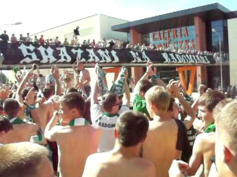kibice zielonych - derby: Radomiak - Bron - 05.06.2011 - Radom