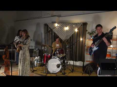 Daisy Kilbourne + The Chains - Come Around (Live)