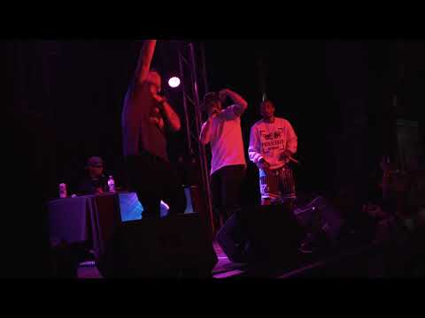 Miliano Misfit is TOO TURN'T ON STAGE