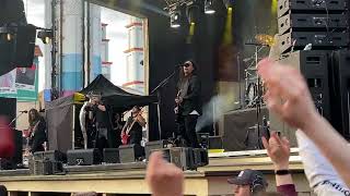 Korn - Shoots And Ladders (Live Grönalund Stockholm 220615)