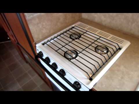 2005 28ft Weekender Travel Trailer - Lightweight