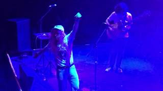 BADBADNOTGOOD - Cashmere (Live)