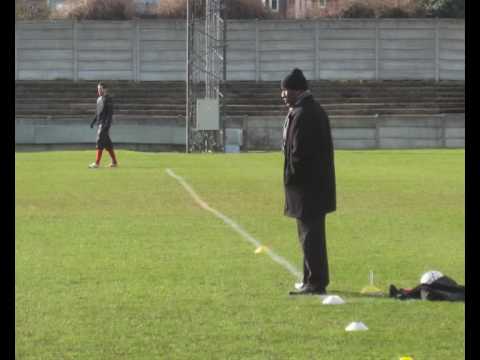 Howell backs Kurt to fill Clarke's boots