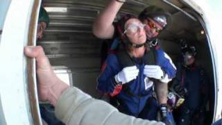 preview picture of video 'Michelle's H4H Skydive Hibaldstow'