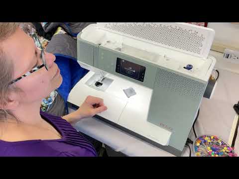 Winding bobbin PFAFF expression 720 with Paula