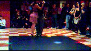 Milonga en El Abrazo Paula Villarroel y Adrian Luppi 1