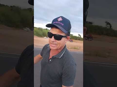 Éu conversando e mostrando as belezas dá entrada de Aragarças Goiás 