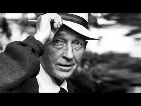 Videoclip de Don't Get Around Much Anymore — Bing Crosby