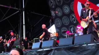 Bad Religion &quot;Sometimes I Feel Like&quot; at Shoreline Amphitheater (2014.08.31)
