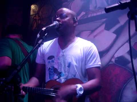 Pagodes - Roda de Bamba /