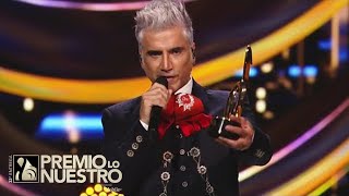 Alejandro Fernández dedica el primer Premio Legado de PLN a su padre Vicente Fernández | PLN