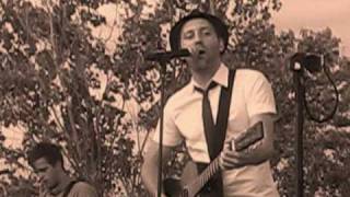 Mat Kearney  Lifeline &amp; Runaway Car (Basilica Block Party-2009)