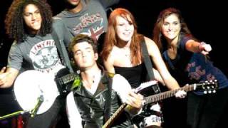 Me performing with JONAS BROTHERS &quot;Heart &amp; Soul&quot;