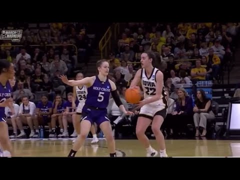 Last two minutes in first half of Holy Cross vs Iowa