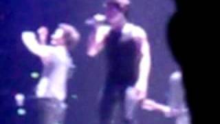 JONAS BROTHERS  PARIS BERCY 26.11.09  LOVEBUG♥