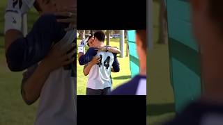 Download lagu Gay love kiss mp3 Download lagu Gay love kiss mp3