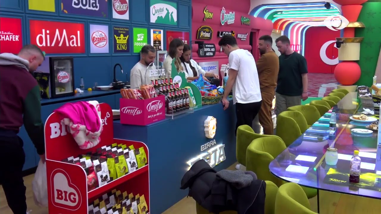 “S’po guxon të luash sepse del dyfytyrëshe”/ Vijon debati mes Valbonës dhe Gjestit