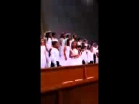 Video Stephanie in her First Communion